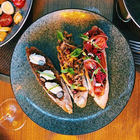 Sady Pobedy Shopping Centre